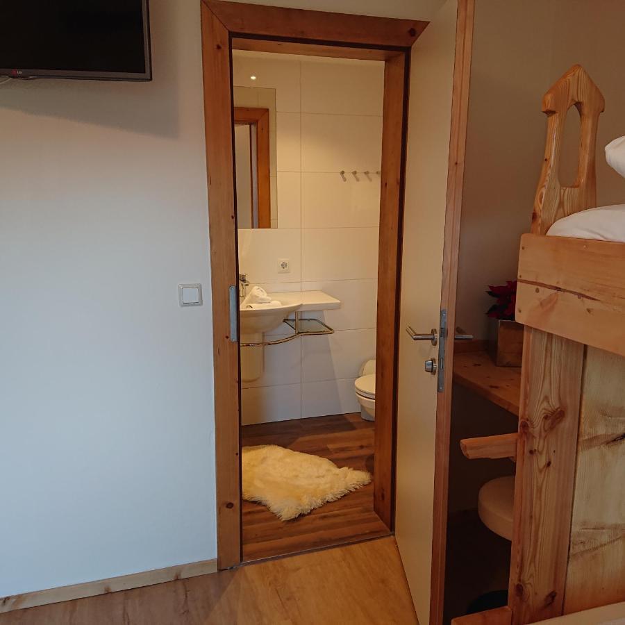 Alpenhostel "Das Besenhaus" Altenmarkt im Pongau Buitenkant foto
