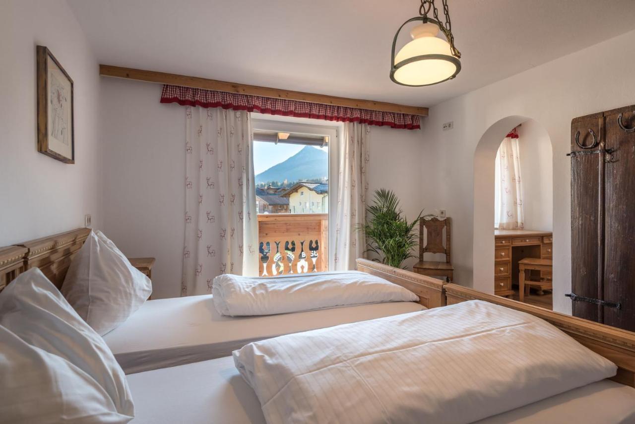 Alpenhostel "Das Besenhaus" Altenmarkt im Pongau Buitenkant foto