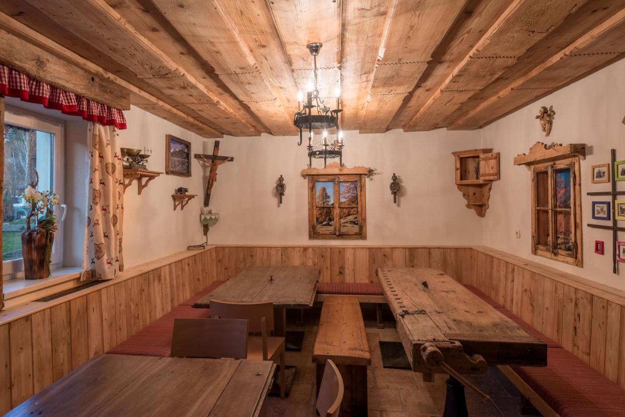 Alpenhostel "Das Besenhaus" Altenmarkt im Pongau Buitenkant foto
