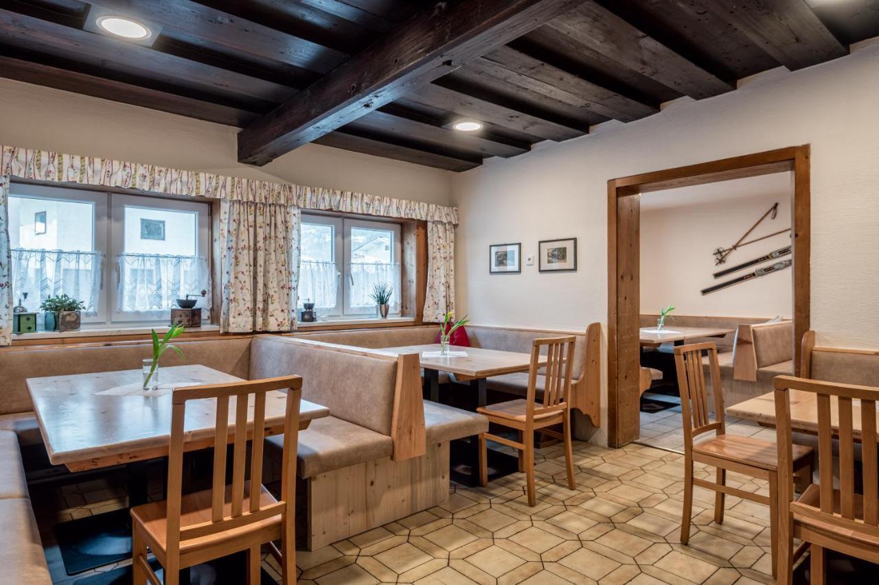Alpenhostel "Das Besenhaus" Altenmarkt im Pongau Buitenkant foto
